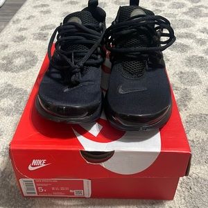 NEW Nike Presto youth size 5